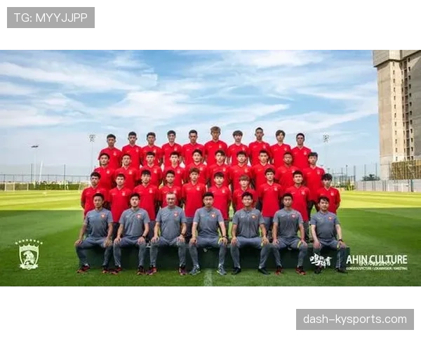 广州队全华班征战中甲联赛年轻球员表现引发广泛关注 广州队全华班征战中甲联赛年轻球员表现引发广泛关注